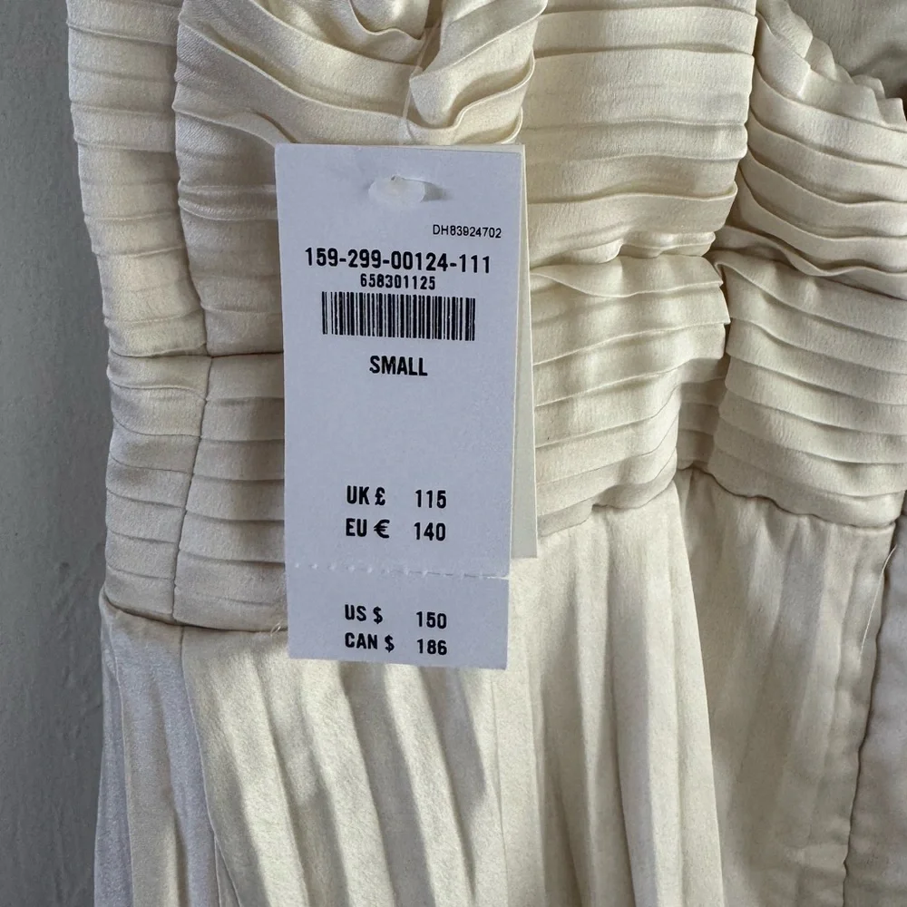 Abercrombie & Fitch sell worn